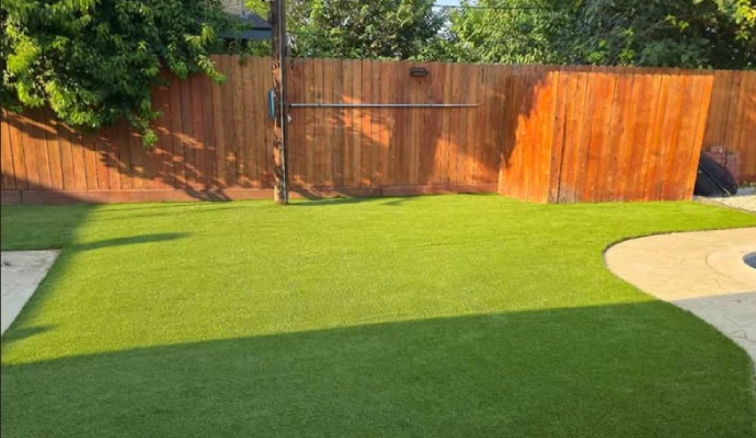 Backyard putting greens