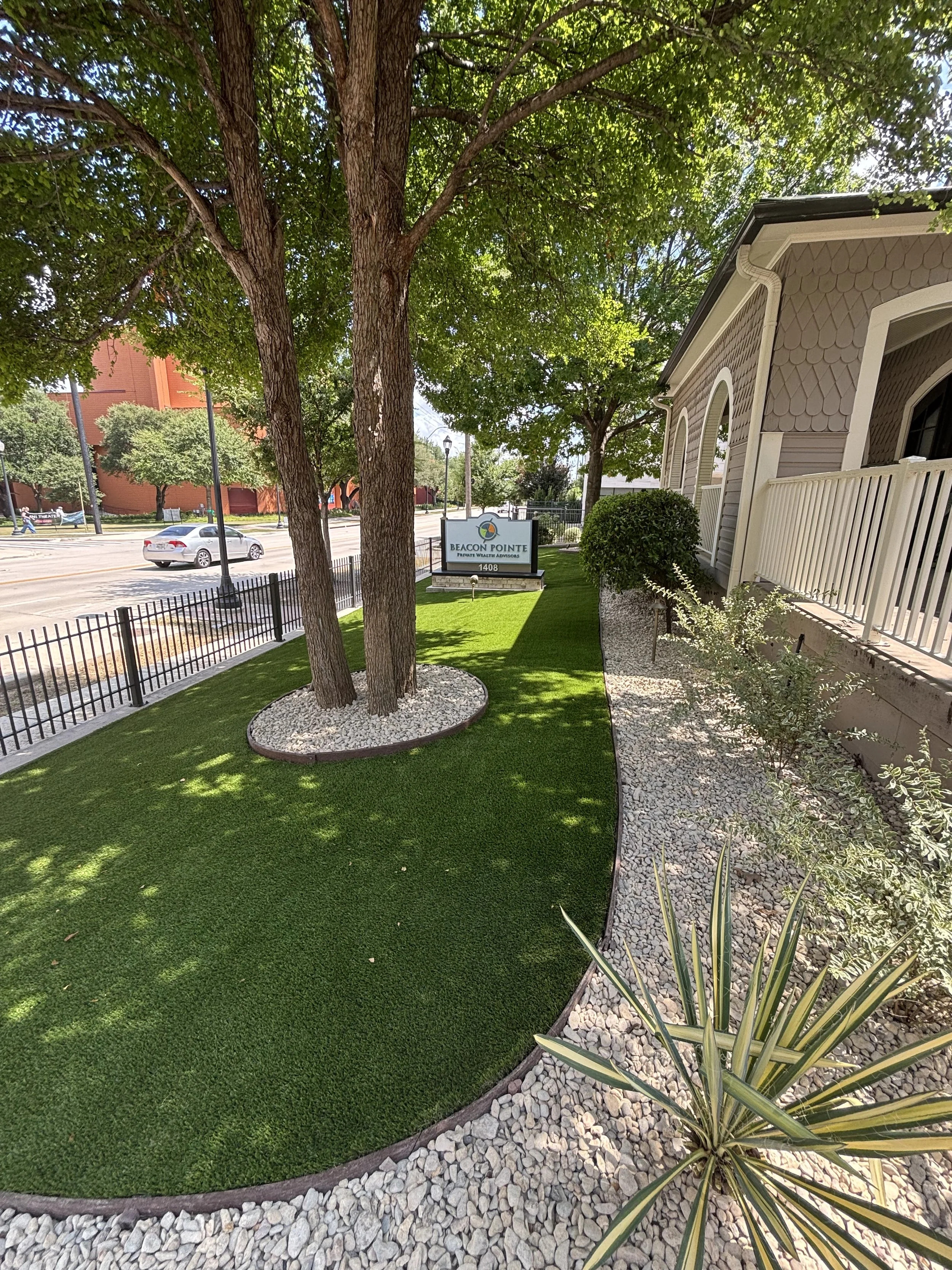 Synthetic Turf Installation – Fort Worth Financial Firm Facility